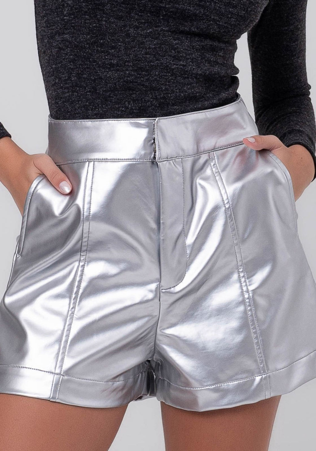 Shorts Prata Tamanho 44